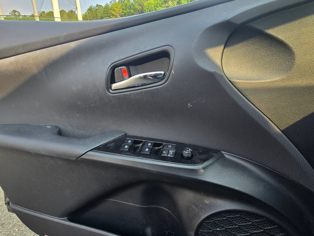 Used 2017 Toyota Prius Four Touring FWD image 20