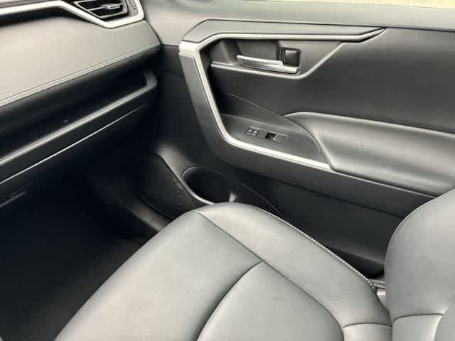 Used 2023 Toyota RAV4 XLE Premium FWD image 33