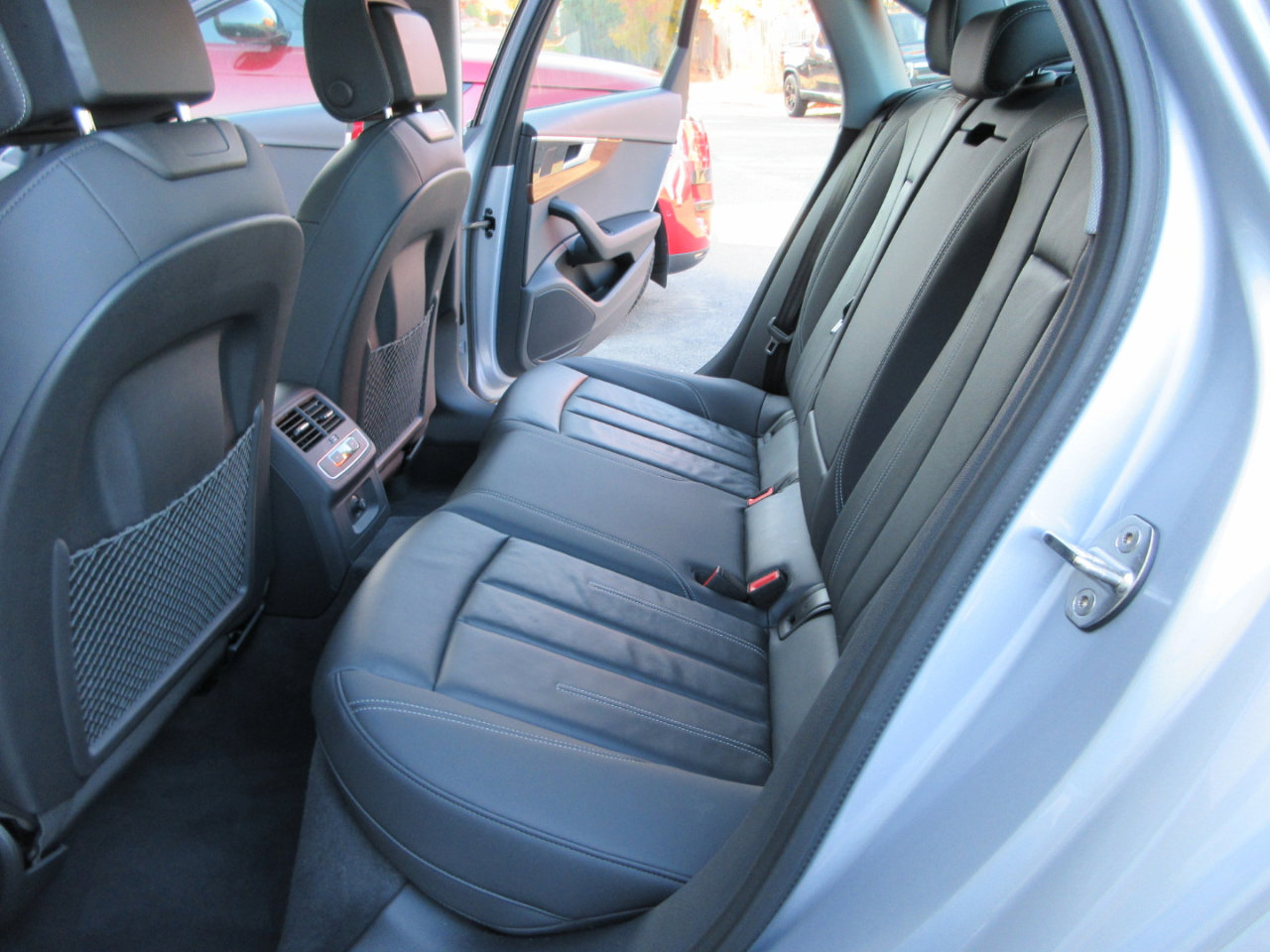 Used 2024 Audi A4 2.0T Premium image 37