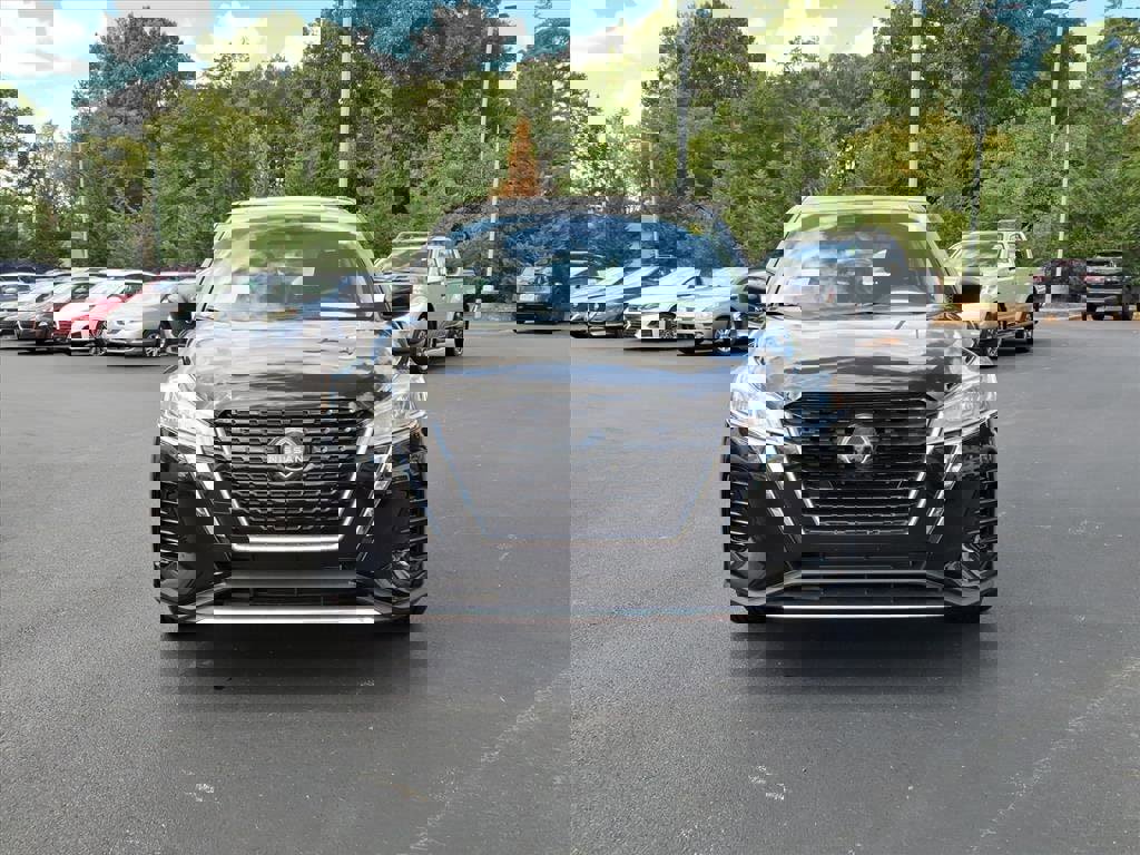 New 2025 Nissan Kicks Play S video 2