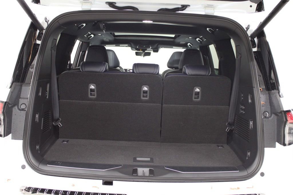 Certified 2026 INFINITI QX80 4WD w/ Sport Exterior Package image 46