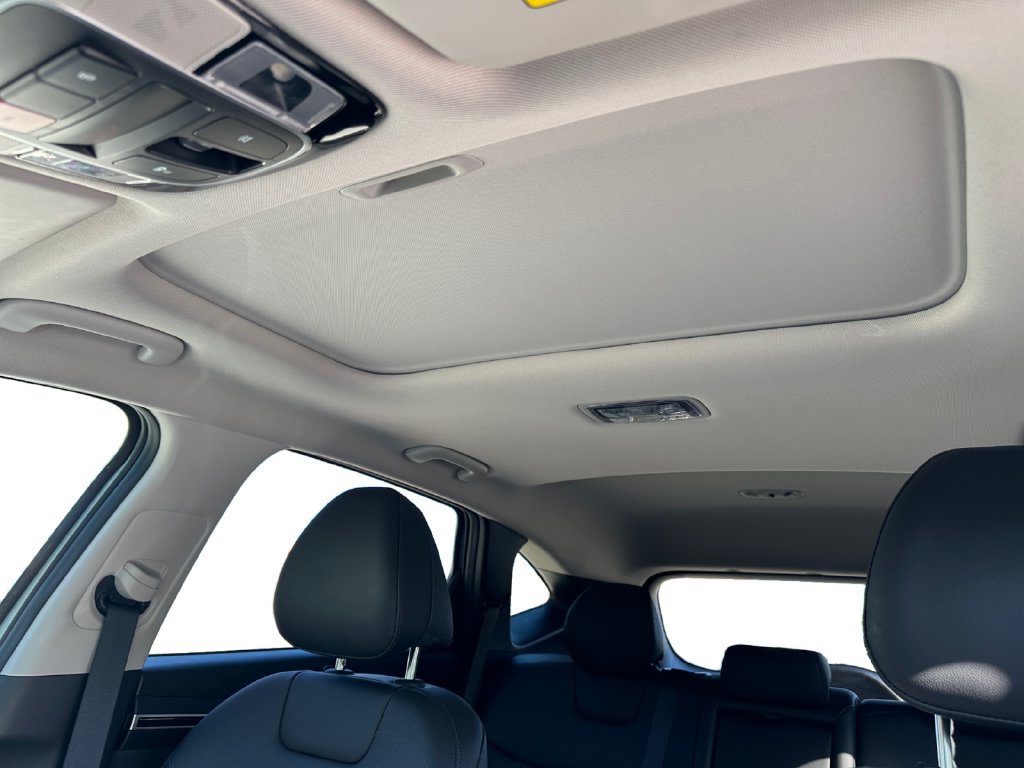 Used 2023 Hyundai Tucson SEL w/ Convenience Package FWD image 12