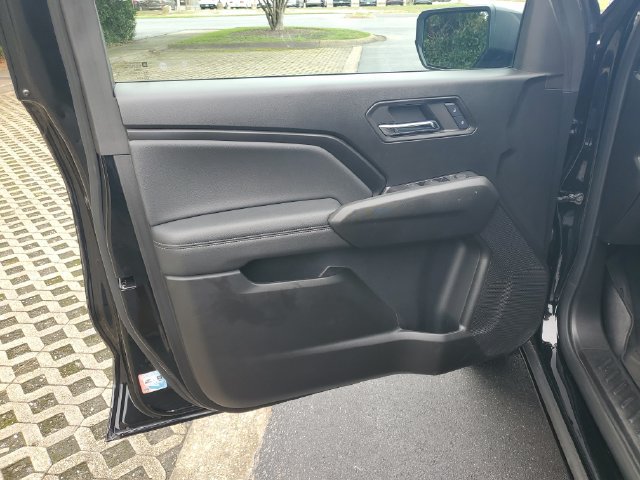 Used 2024 Chevrolet Colorado LT w/ LT Convenience Package III RWD image 21