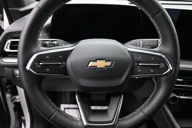 Used 2025 Chevrolet Traverse LT w/ Driver Confidence Package AWD/4WD image 36