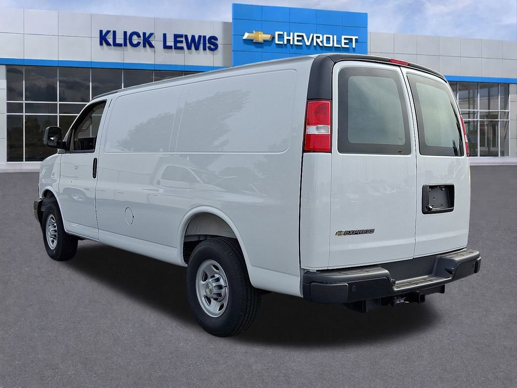 New 2025 Chevrolet Express 3500 w/ Driver Convenience Package image 4