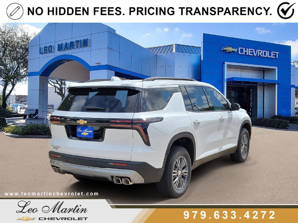 New 2027 Chevrolet Traverse LT w/ Driver Confidence Package FWD image 3
