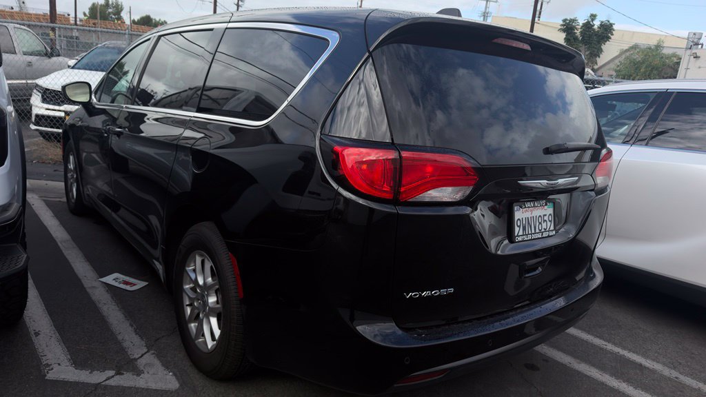 Certified 2025 Chrysler Voyager LX FWD image 2