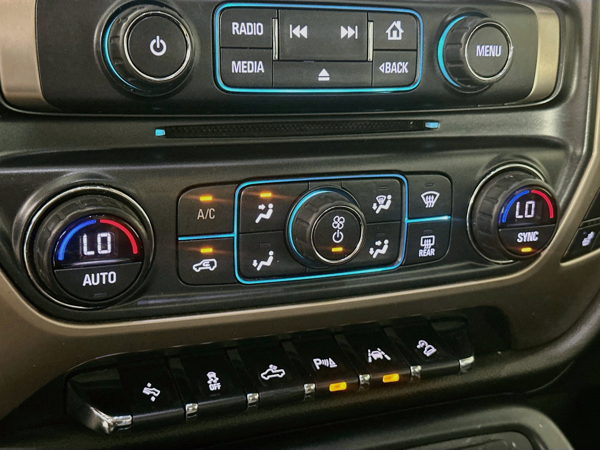 Used 2018 GMC Sierra 1500 Denali AWD/4WD image 23