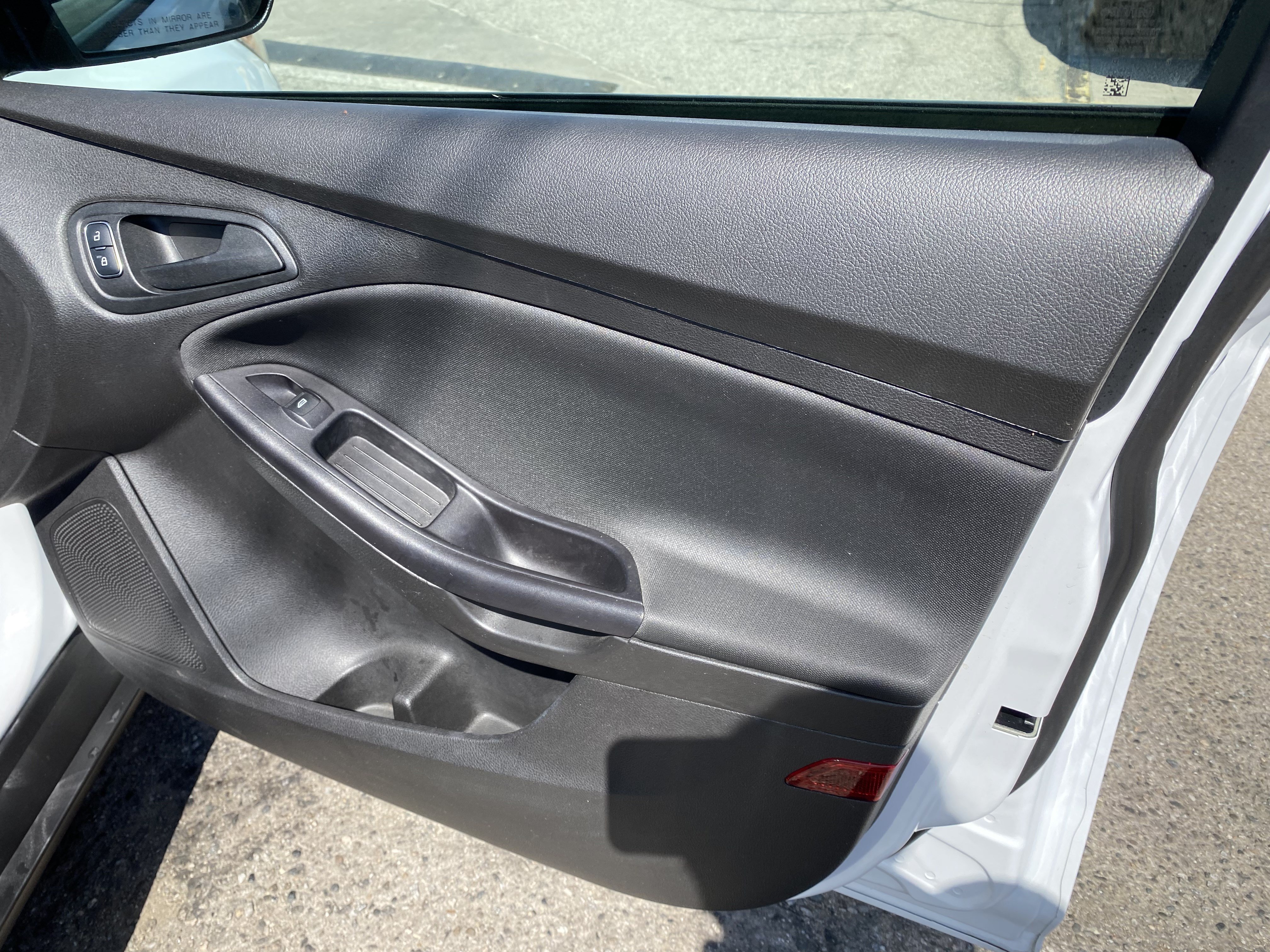 Used 2016 Ford Focus S FWD image 21