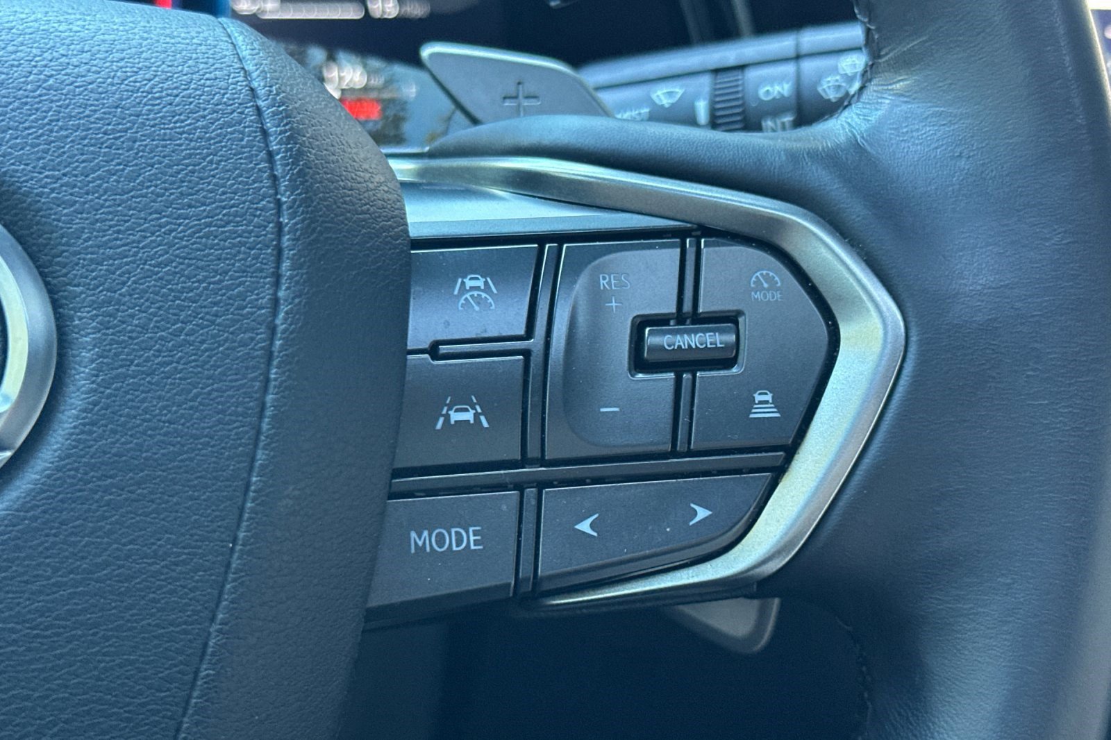 Certified 2025 Lexus RX 350 Premium w/ Accessory Package (Z1) image 31
