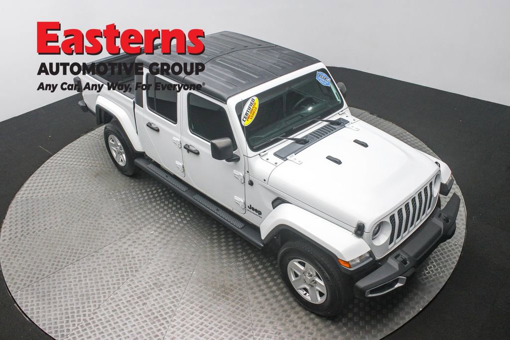 Used 2023 Jeep Gladiator Sport image 3
