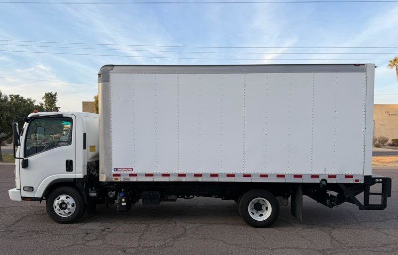 Used 2023 Isuzu NPR RWD image 5