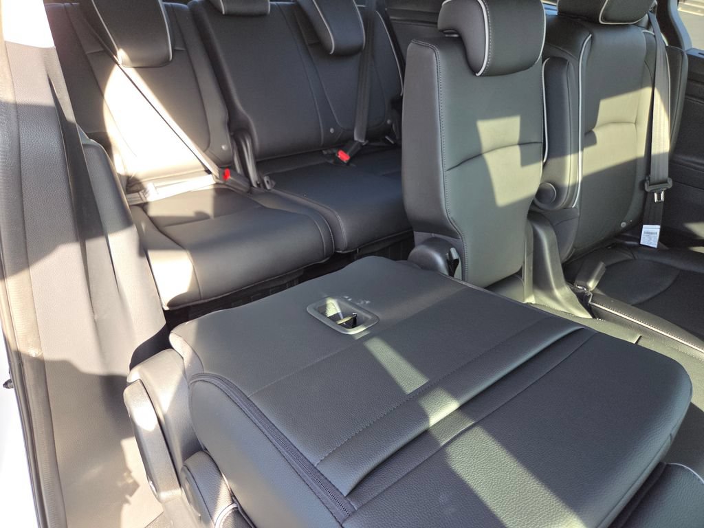 New 2026 Honda Odyssey Touring image 33