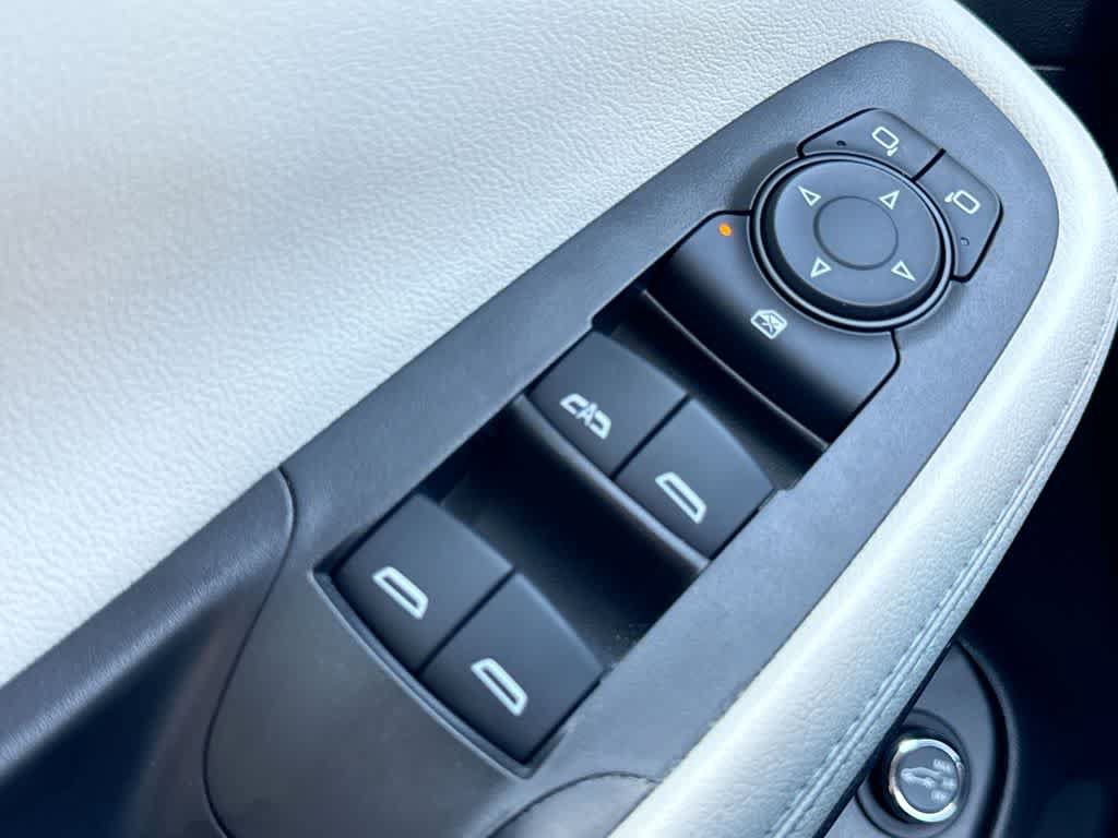 Used 2024 Buick Encore GX Preferred FWD image 21