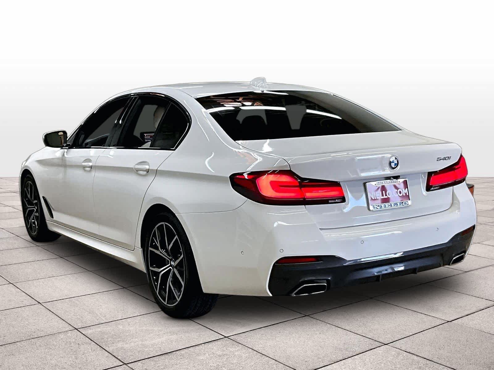 Used 2023 BMW 540i w/ M Sport Package RWD image 15