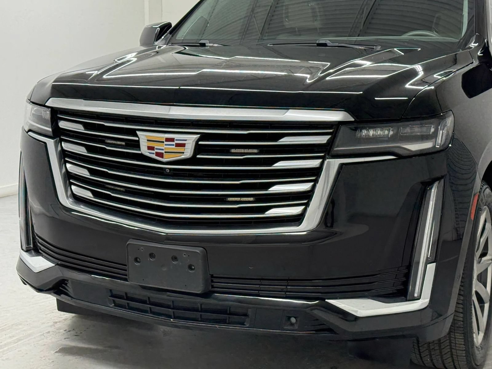 Used 2022 Cadillac Escalade ESV Premium Luxury Platinum AWD/4WD image 39