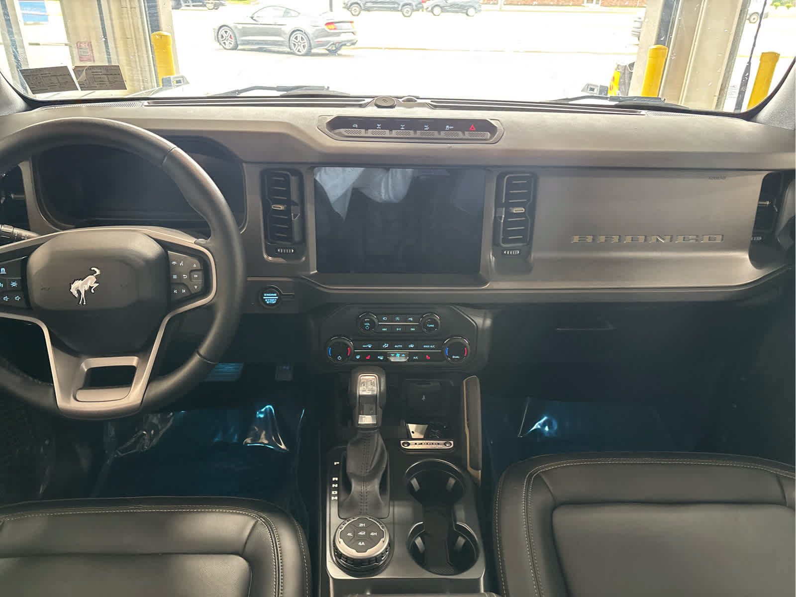 Certified 2026 Ford Bronco Badlands AWD/4WD image 11