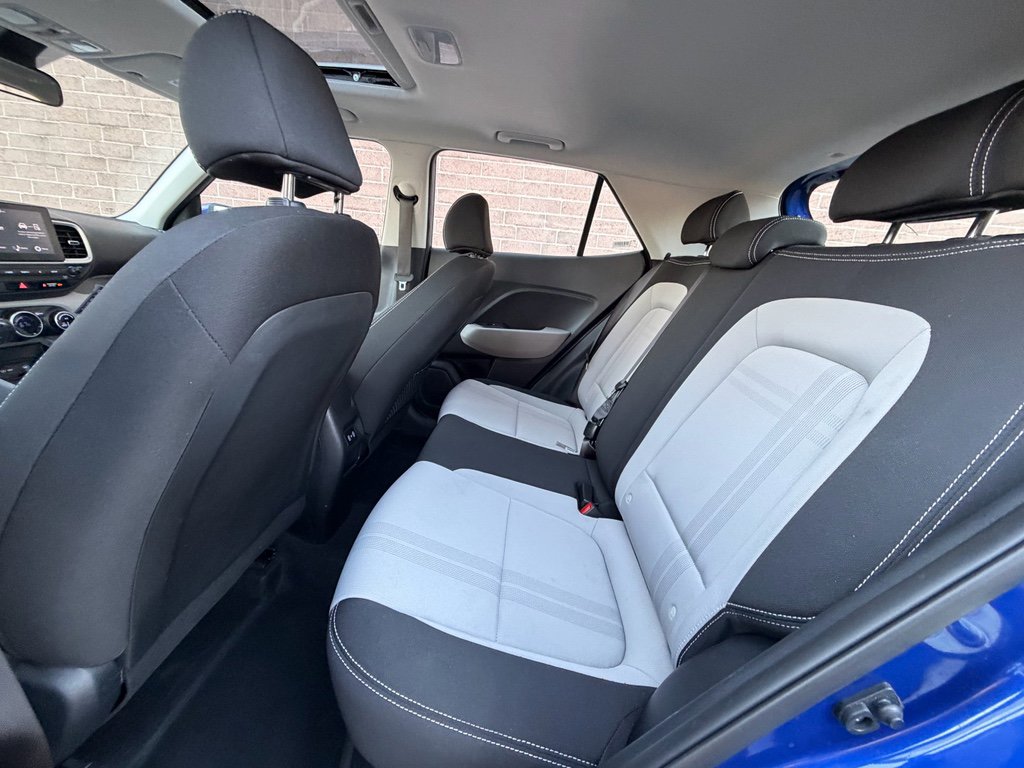 Certified 2025 Hyundai Venue SEL image 16