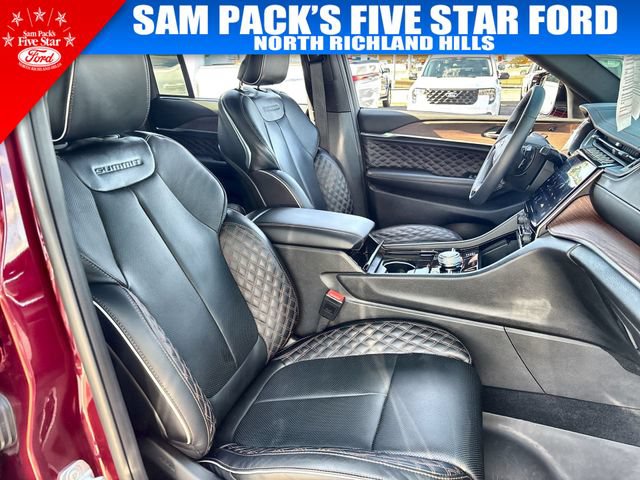 Used 2025 Jeep Grand Cherokee Summit w/ Adv Protech Group IV AWD/4WD image 34