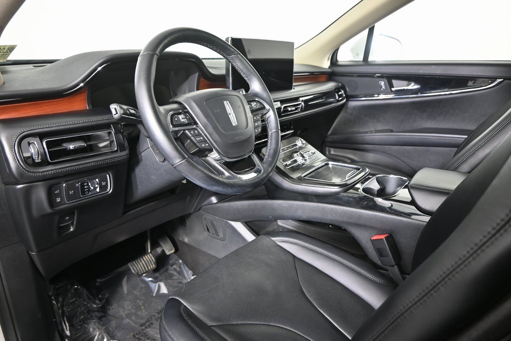 Used 2022 Lincoln Nautilus Reserve w/ Cargo Utility Package image 23