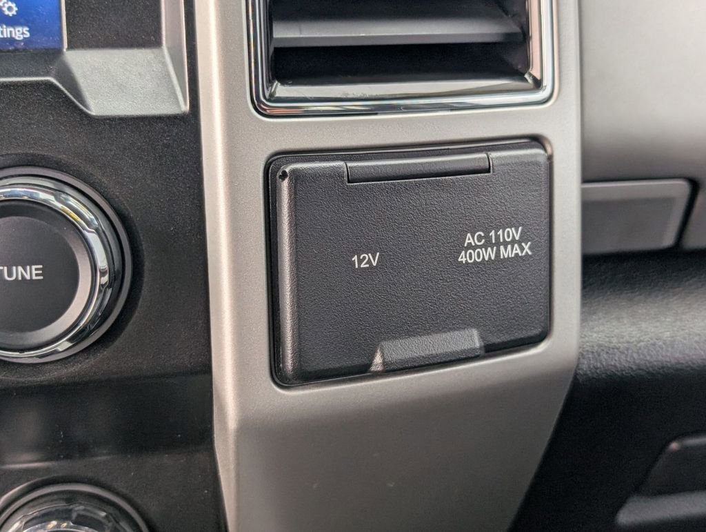 Certified 2021 Ford F250 Lariat w/ Chrome Package image 36