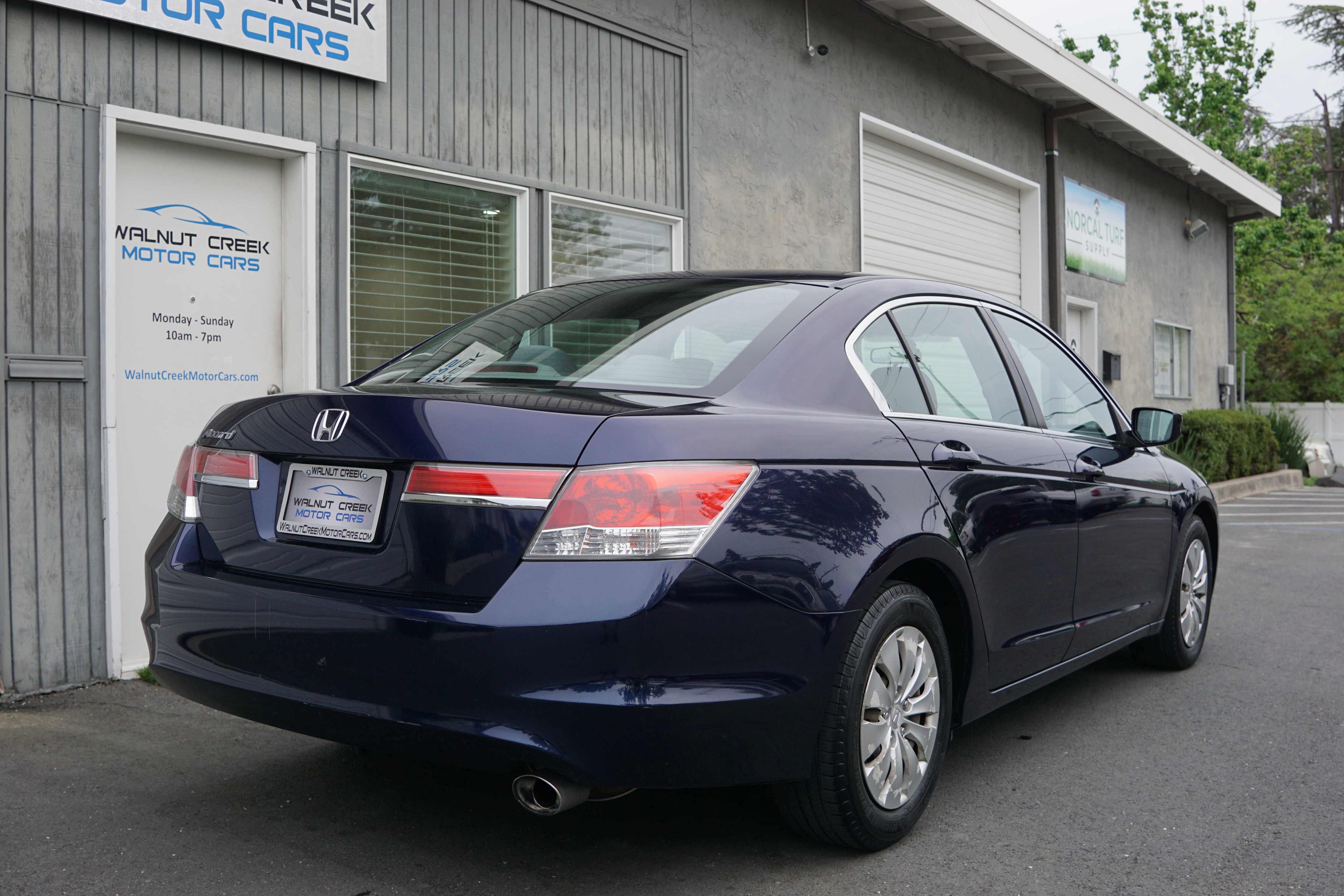 Used 2011 Honda Accord LX image 24