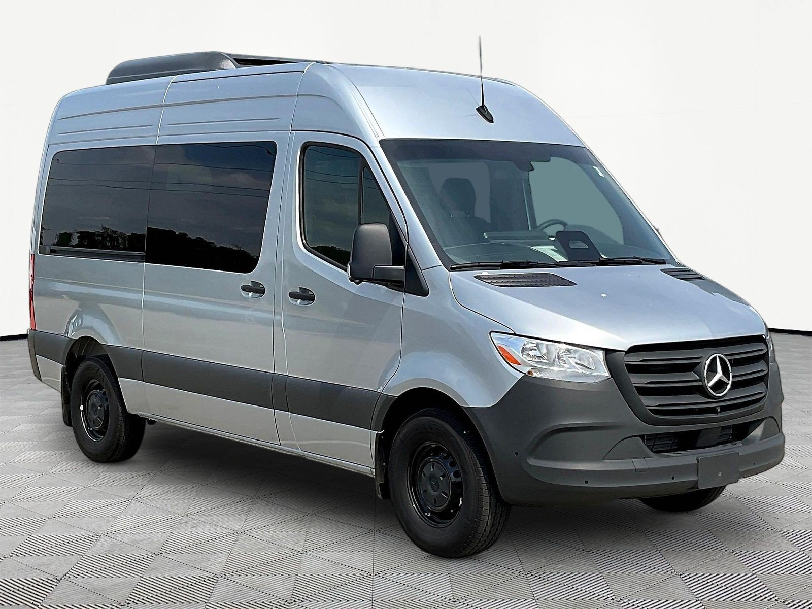 New 2025 Mercedes-Benz Sprinter 2500 image 3
