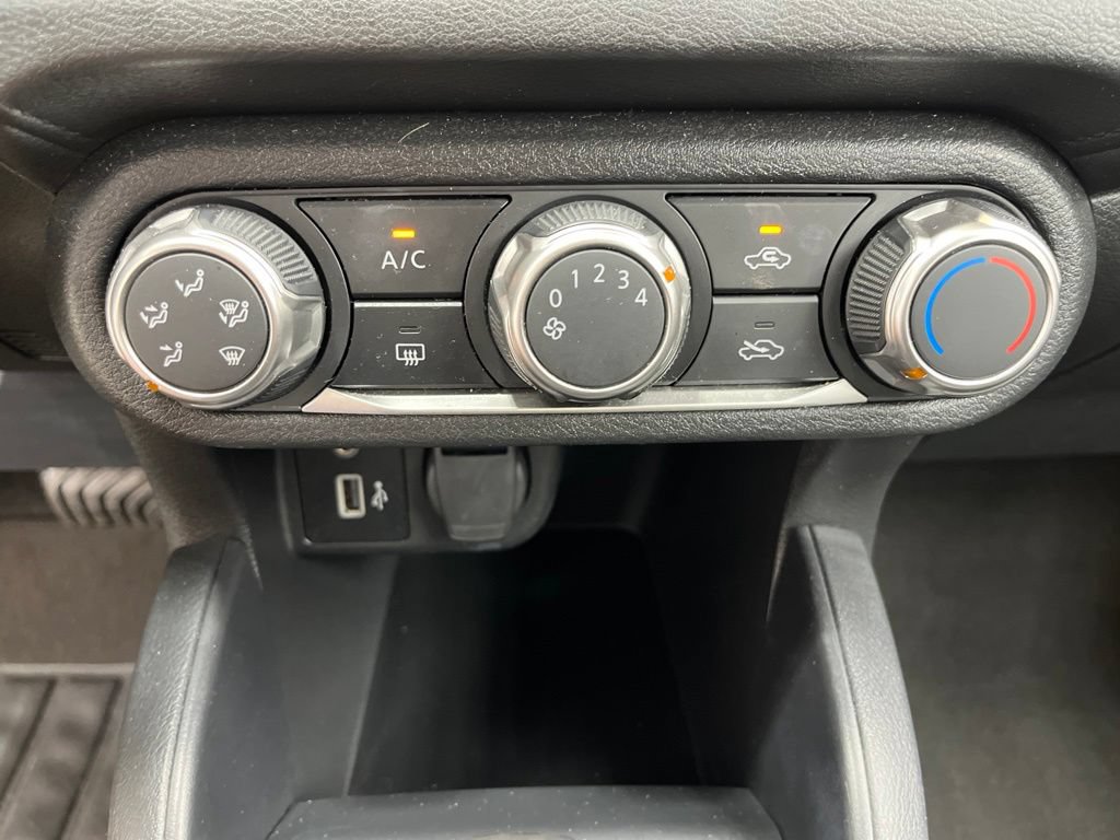 Used 2025 Nissan Versa S w/ Trunk Package FWD image 25