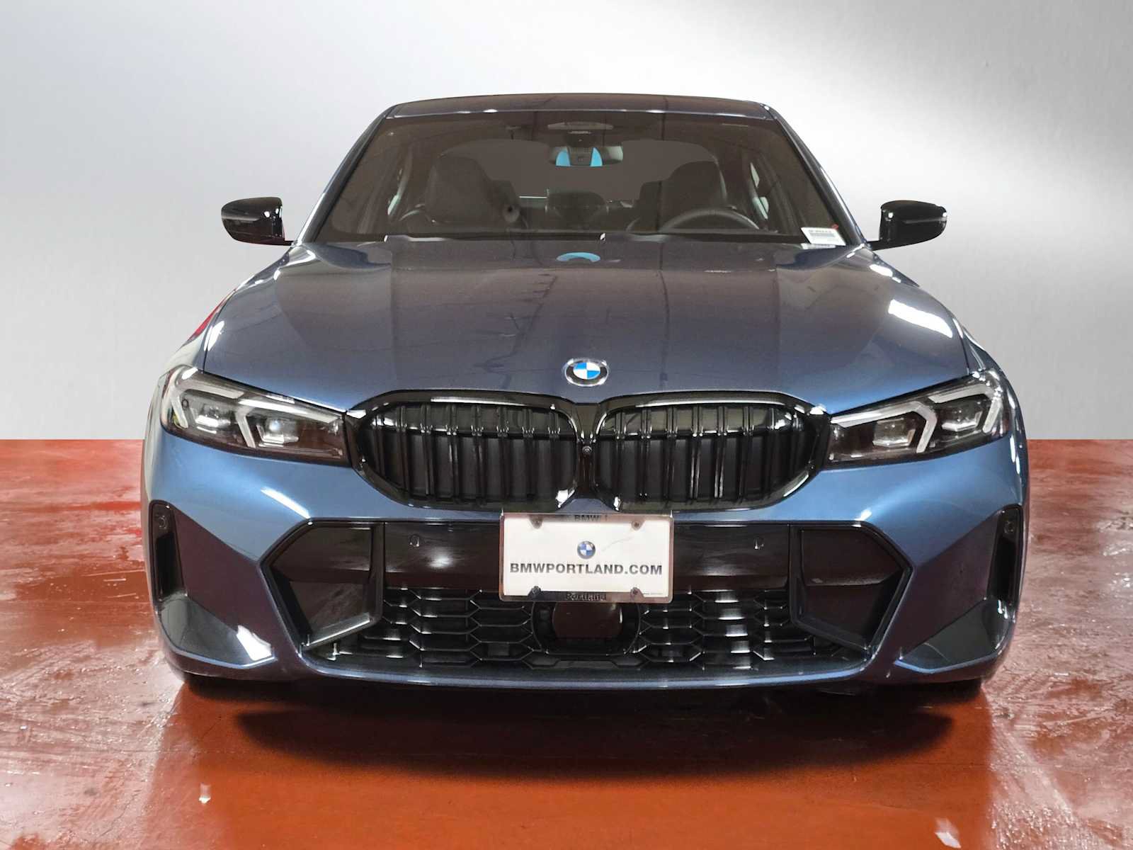 Used 2026 BMW 330i xDrive Sedan w/ M Sport Package AWD/4WD image 8