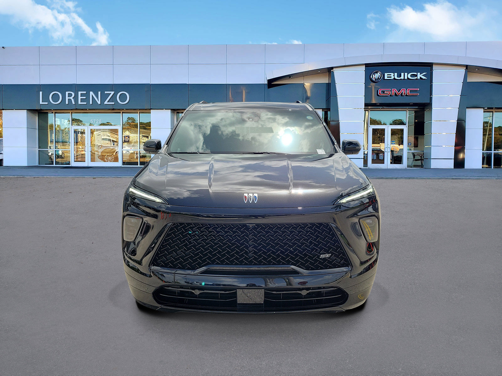 Used 2026 Buick Enclave Sport Touring w/ Power Package FWD image 2