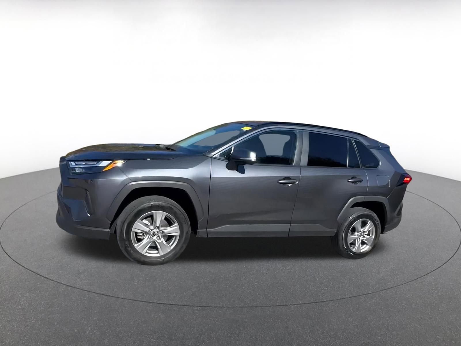 Used 2025 Toyota RAV4 XLE image 8