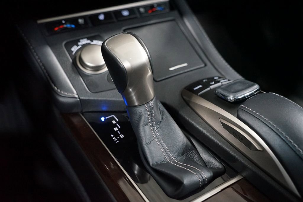 Used 2018 Lexus ES 350 w/ Luxury Package w/Wood Trim FWD image 24
