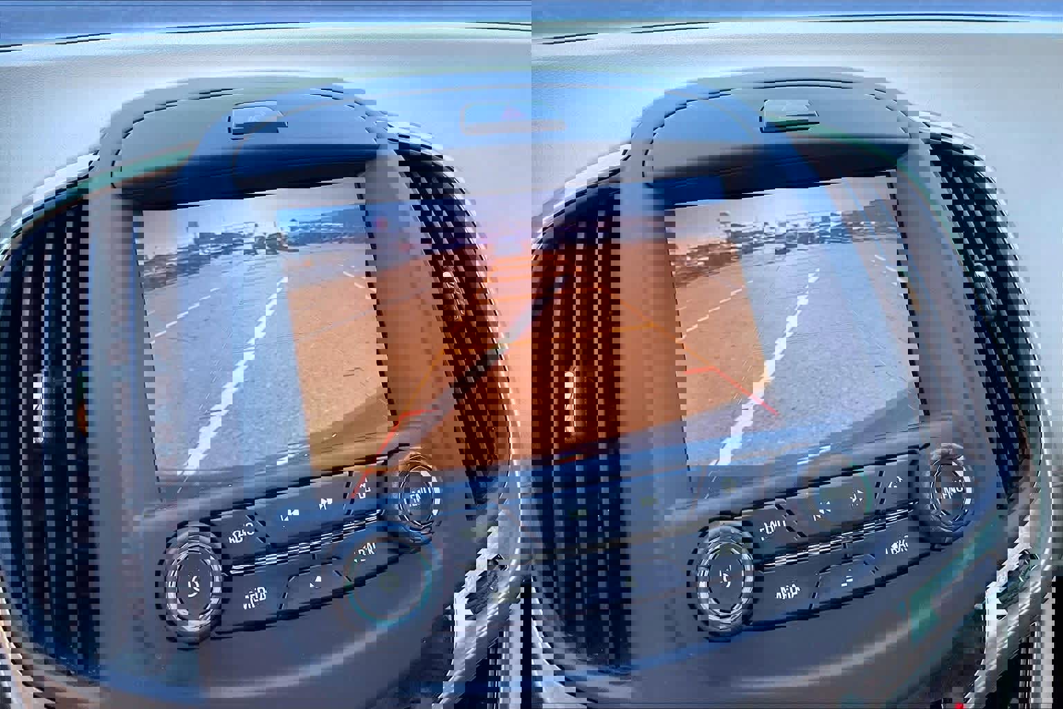 Used 2015 Buick LaCrosse image 25