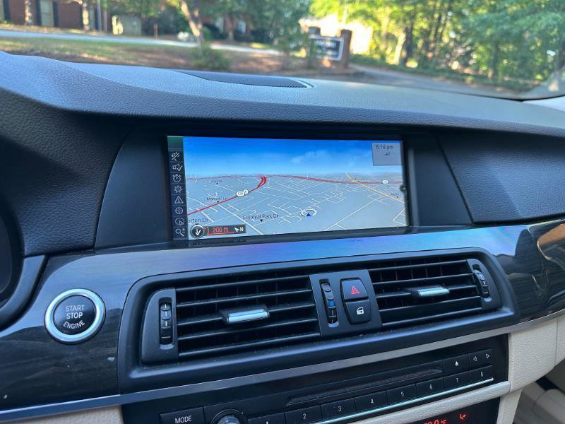 Used 2011 BMW 535i xDrive Sedan AWD/4WD image 30