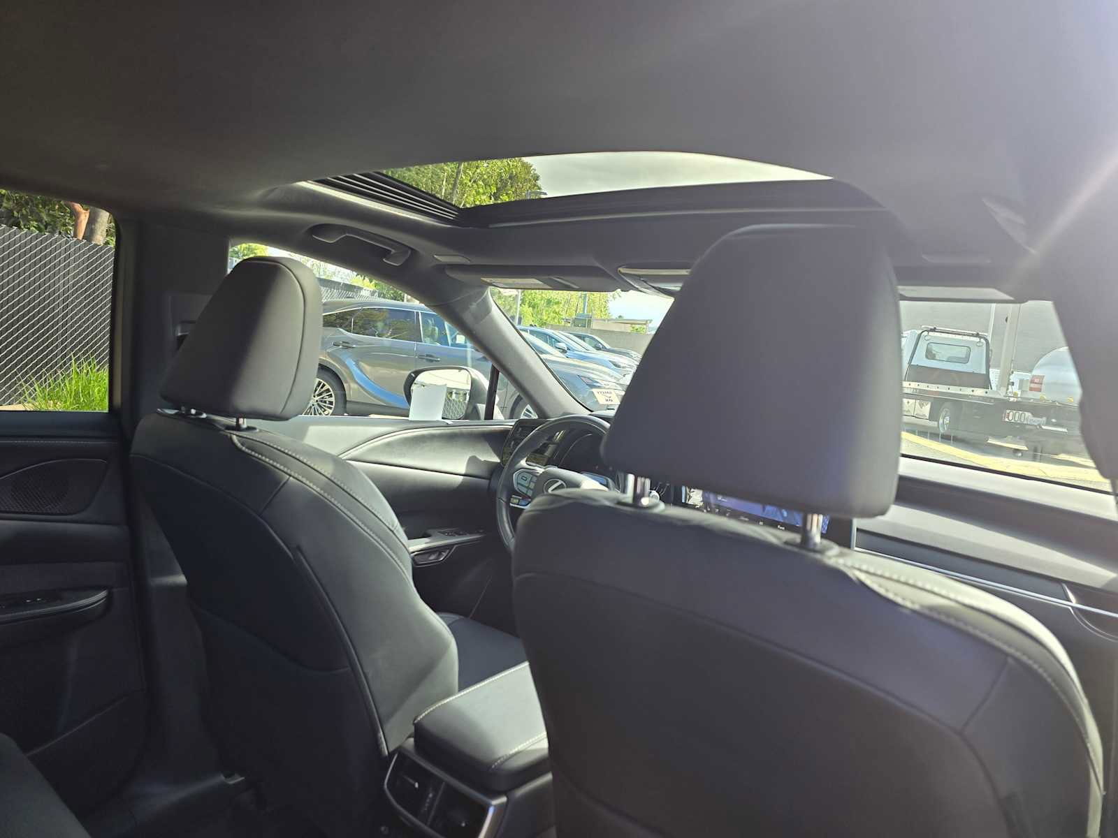 Used 2023 Lexus RX 350 Premium Plus w/ Cold Area Package image 15