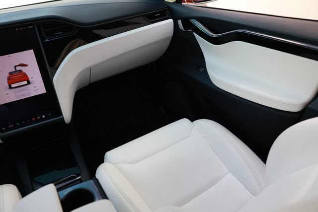 Used 2018 Tesla Model X 100D AWD/4WD image 25