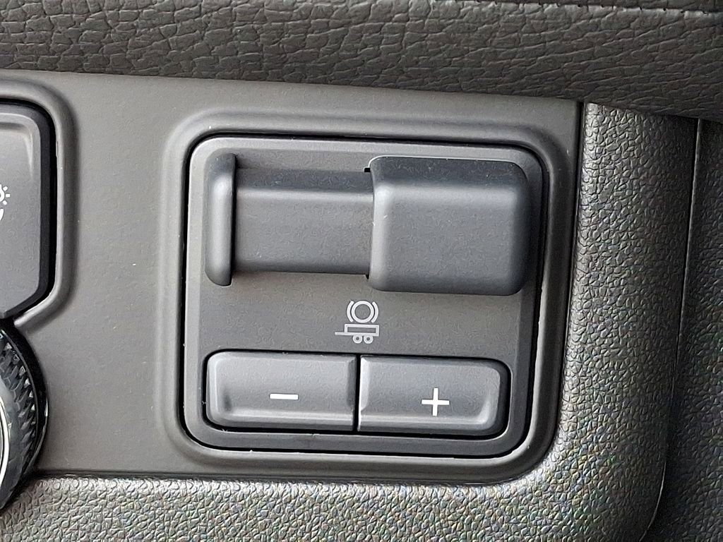 Used 2024 GMC Yukon XL Denali w/ LPO, Floor Liner Package image 24