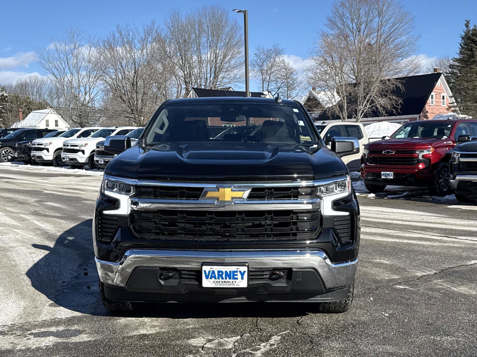 Used 2025 Chevrolet Silverado 1500 LT AWD/4WD image 2