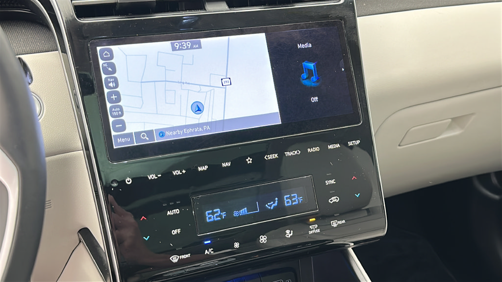 Used 2024 Hyundai Tucson Limited AWD/4WD image 18
