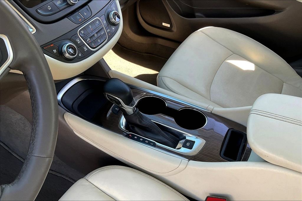 Used 2024 Chevrolet Malibu LT image 19