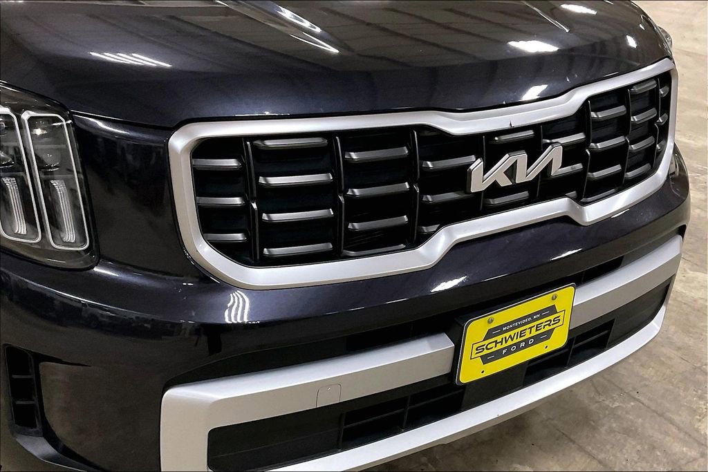 Used 2025 Kia Telluride S image 30