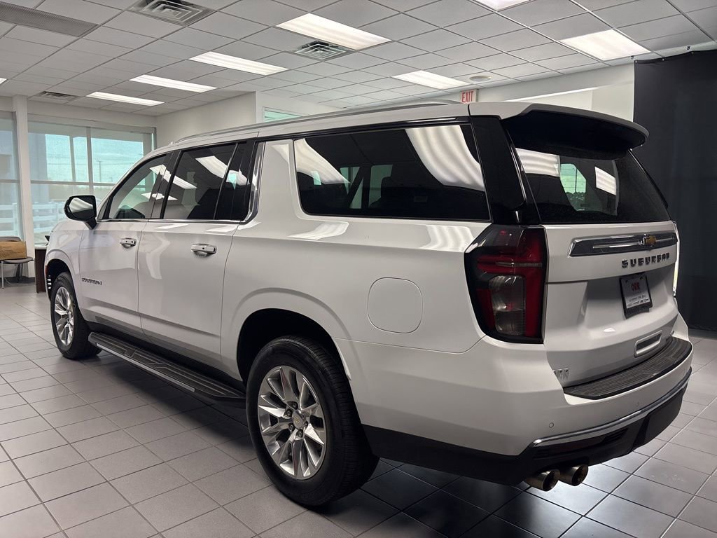 Used 2023 Chevrolet Suburban Premier image 8