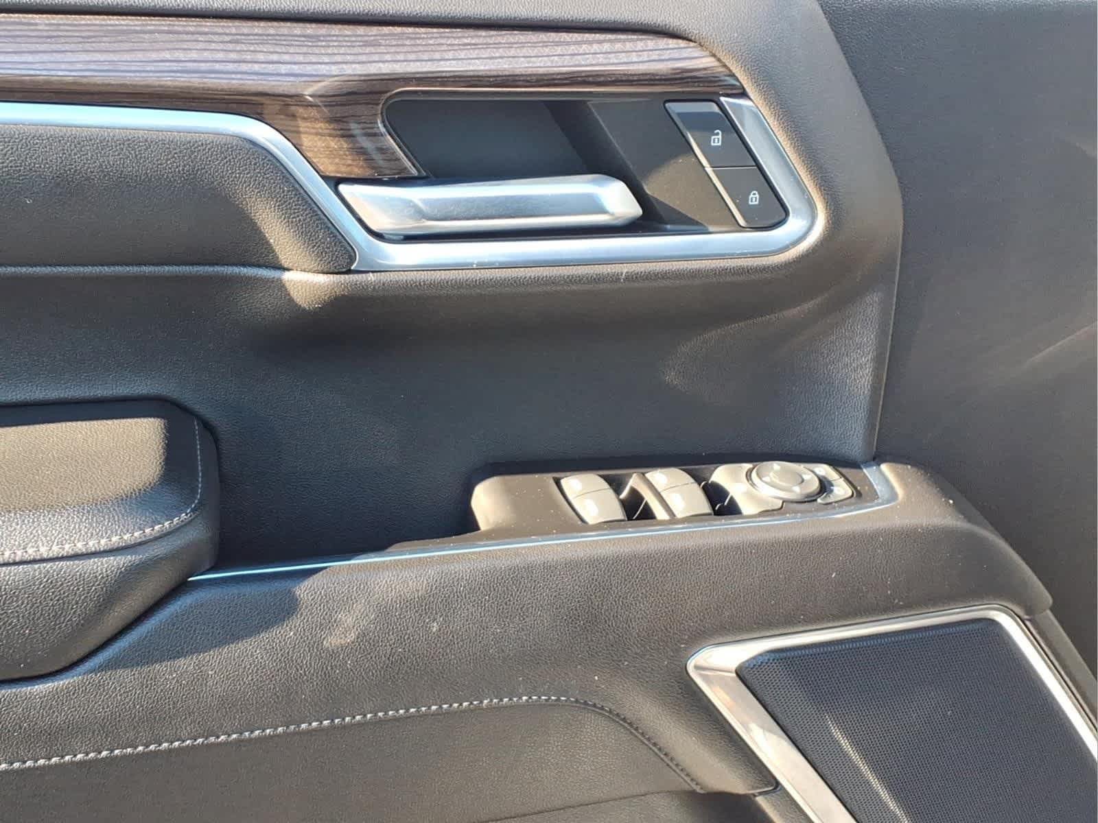 Used 2023 Chevrolet Silverado 1500 RST AWD/4WD image 12