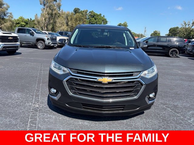 Used 2021 Chevrolet Traverse LT FWD image 2