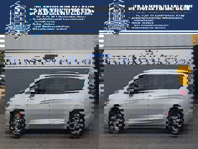 Used 2022 Chrysler Pacifica Limited