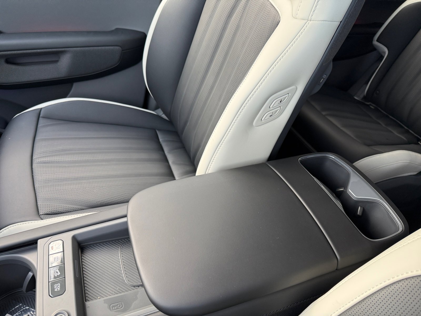 New 2026 Kia EV9 GT-Line image 14