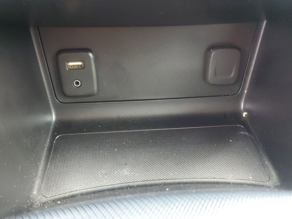 Used 2018 Chevrolet Colorado Z71 AWD/4WD image 30