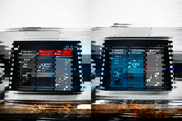 Used 2018 BMW X5 xDrive40e image 14