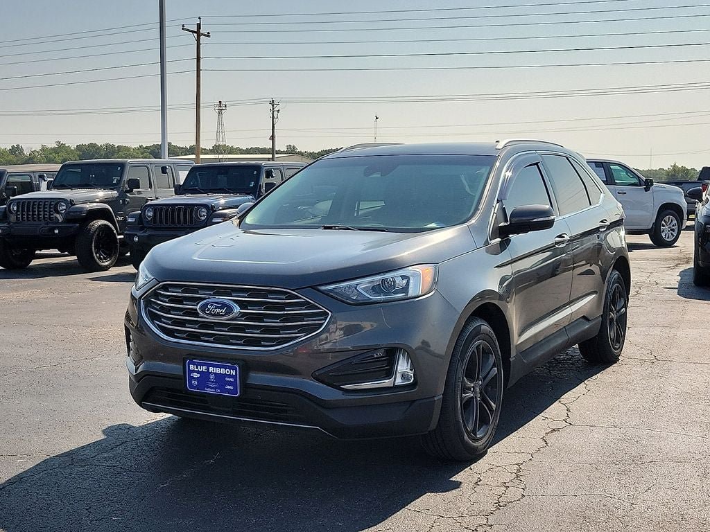 Used 2019 Ford Edge SEL w/ Equipment Group 201A AWD/4WD image 2
