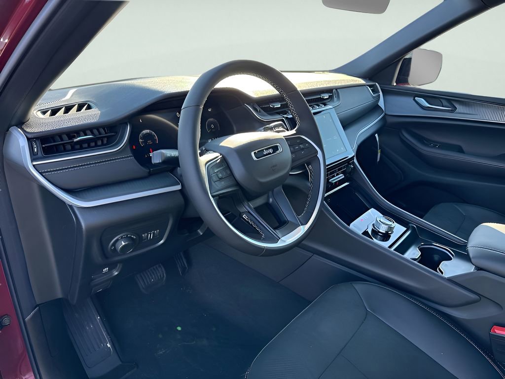 New 2025 Jeep Grand Cherokee L Altitude image 25